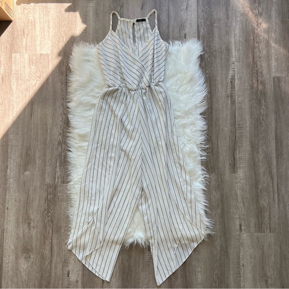 Scobe White and Black Pinstripe Vertical Striped Jumpsuit Wide-leg - Picture 1 of 9